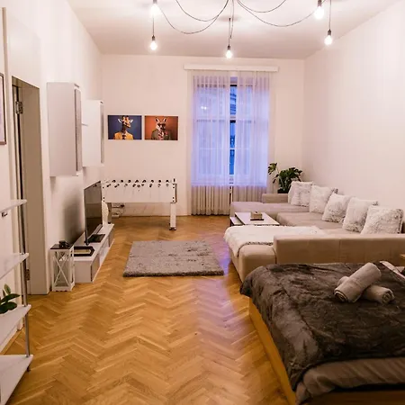 Stylish In The Heart Of Appartement